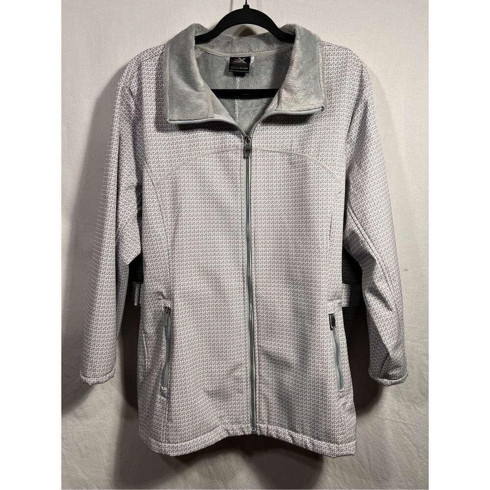 ZeroXposur Women’s Plus Size Coat Gray and White in Color Size 2X
